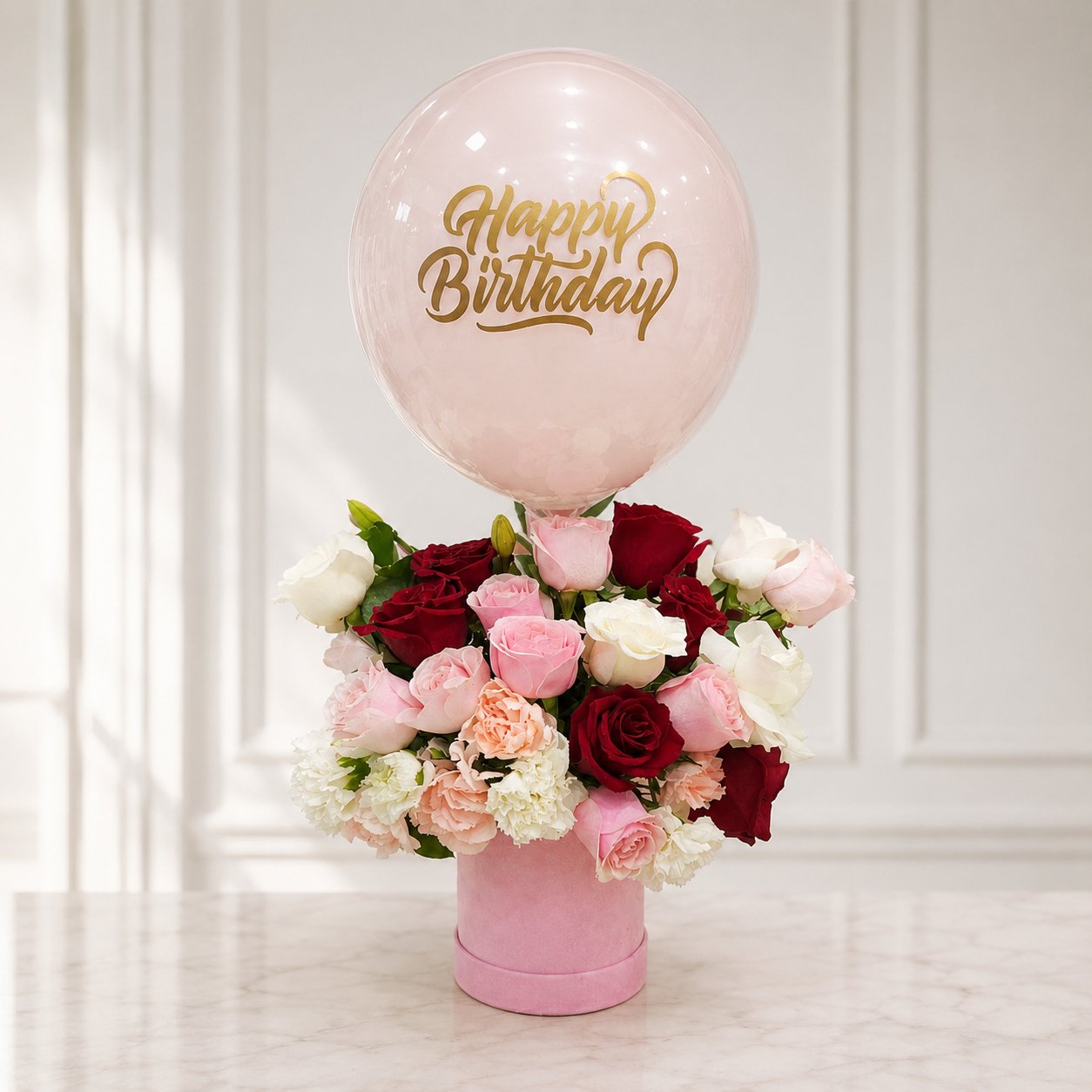 Caixa Floral Felicidade de Aniversário Dourada